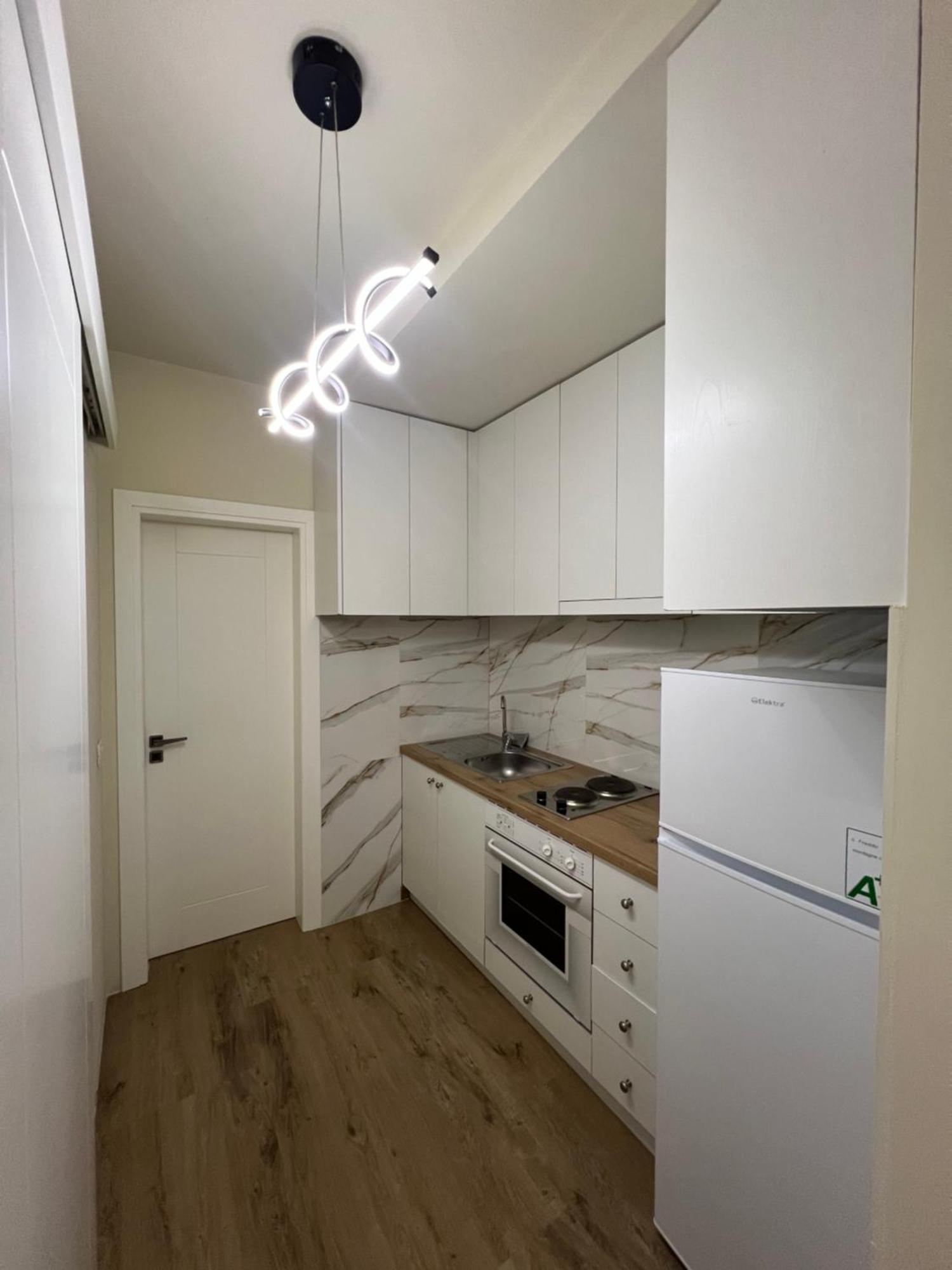 Condor Center Luxury Apartment ティラナ エクステリア 写真