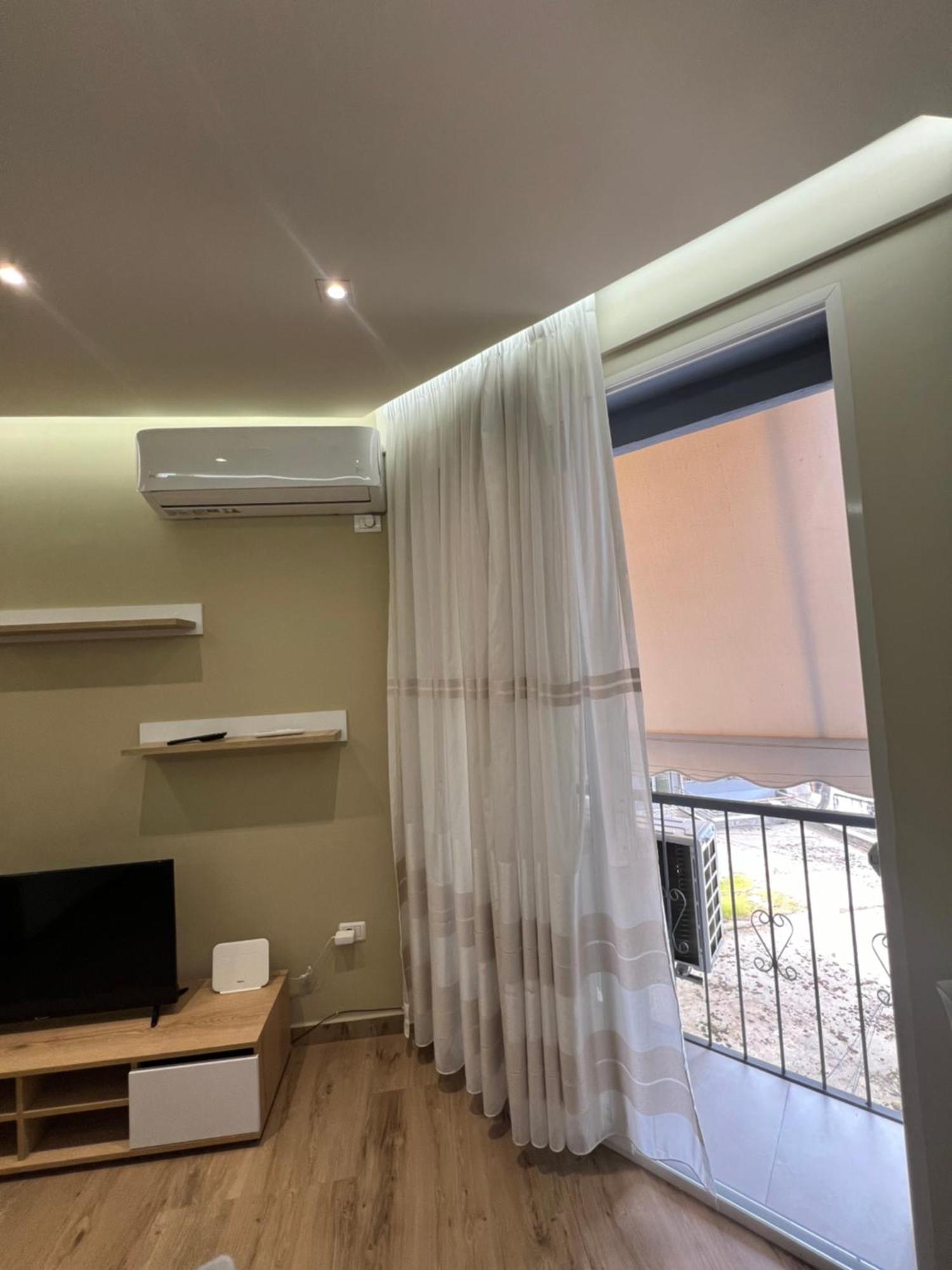 Condor Center Luxury Apartment ティラナ エクステリア 写真