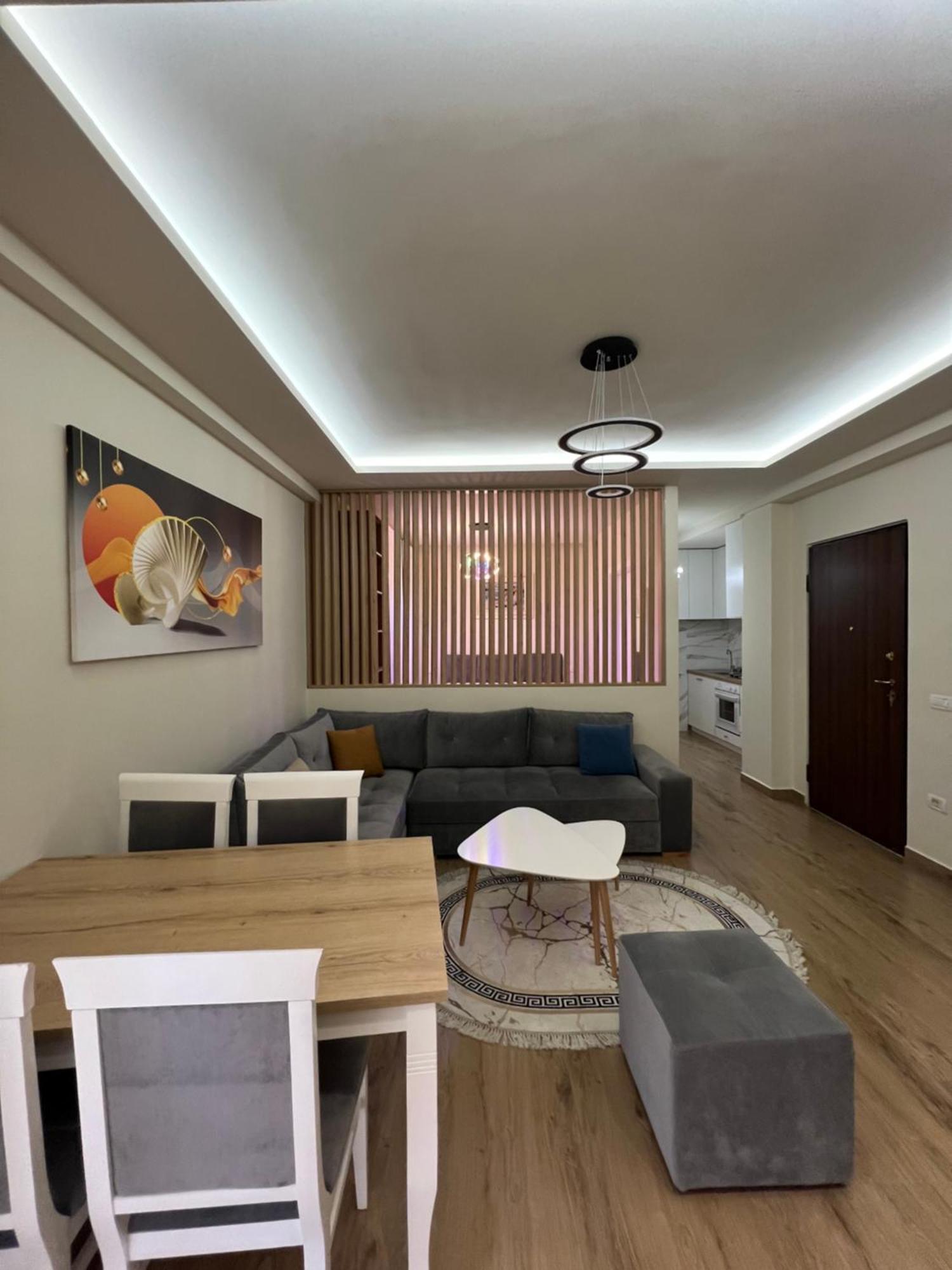 Condor Center Luxury Apartment ティラナ エクステリア 写真